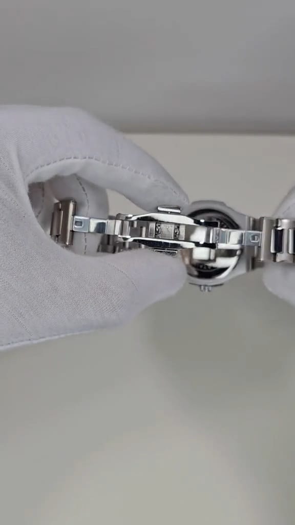 Patek Philippe Nautilus– Luxury Stainless Steel Watch